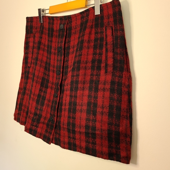NWT Red Plaid skirt | Back To School | academia - Picture 2 of 4